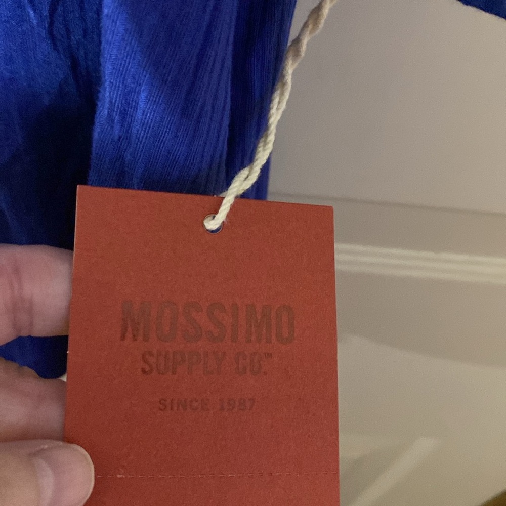 Mossimo Cold Shoulder Top Med NWT - Picture 8 of 9